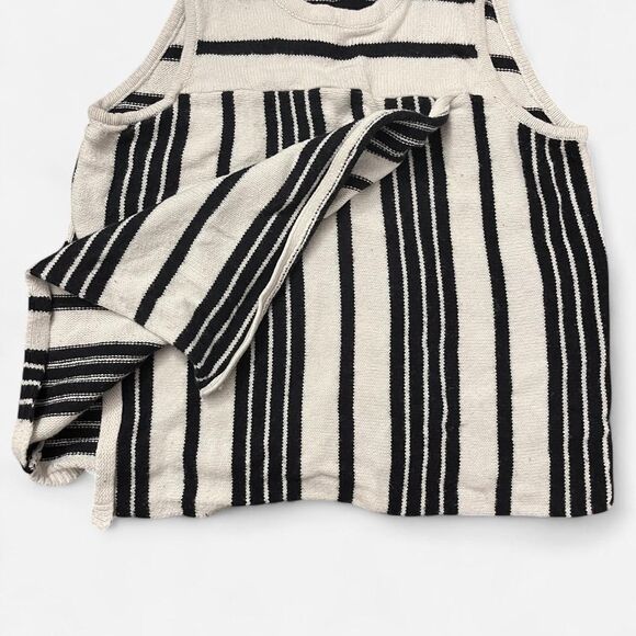Madewell Women's Black and White Vest - Picture 4 of 5